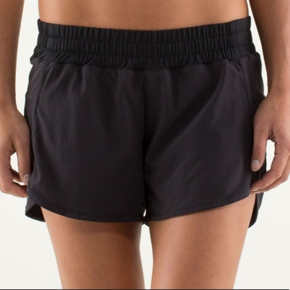 Lululemon Run: Track Attack Short Black 4”